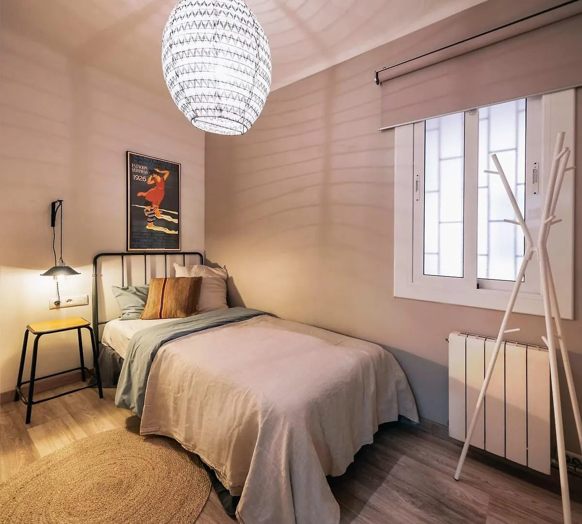 Comfortable 3-Bedroom Next To Sagrada Familia Barcelona Apartment